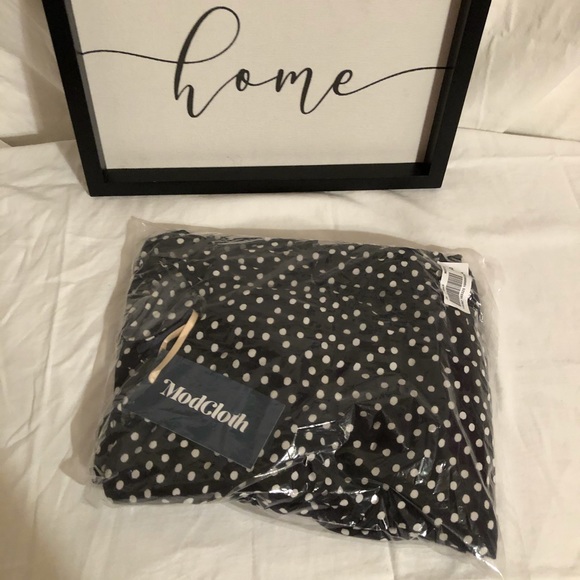 ModCloth It’s a Go Tie Shoulder Dress - Picture 3 of 3